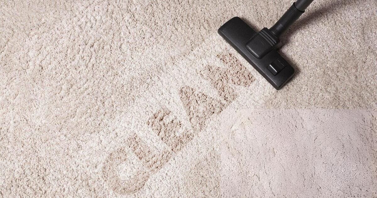 Cleaning_carpet_with_a_vacuum_carpet_cleaner